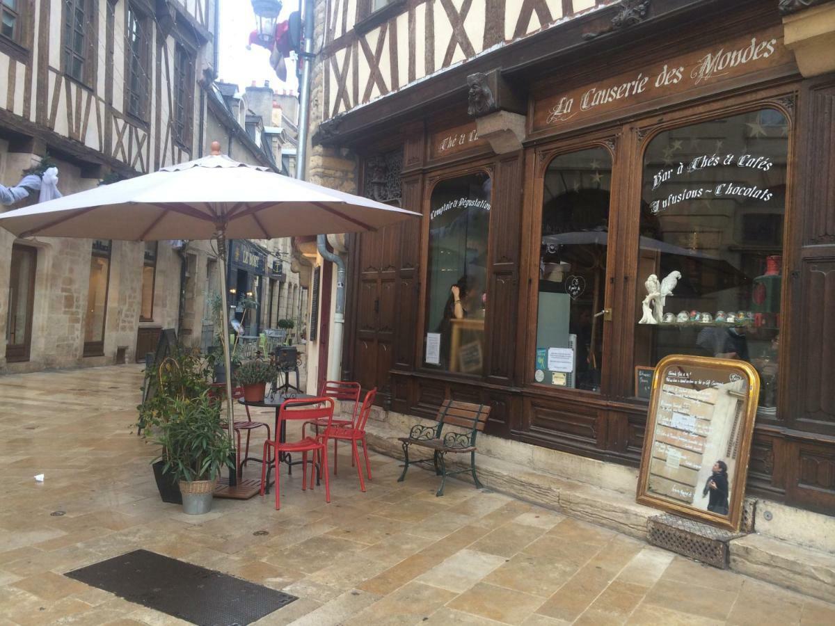 Gite Bons Amis Dijon Exterior photo