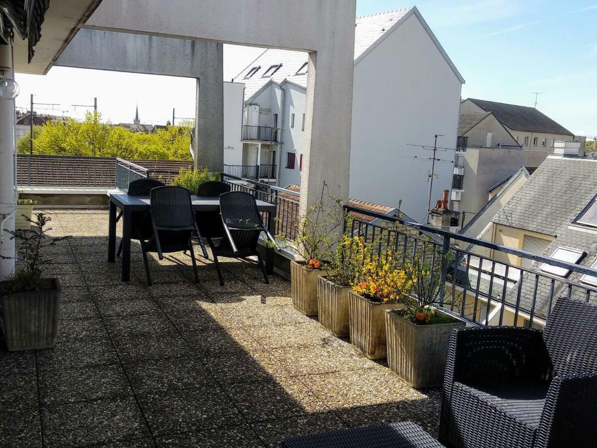 Gite Bons Amis Dijon Exterior photo